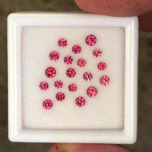 
            
                Load and play video in Gallery viewer, 2-2.5mm &amp;#39;Padparadscha&amp;#39; Sapphire Gem Lot
            
        